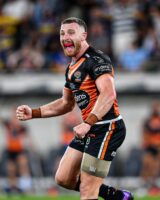 Daine Laurie kick chase – Tigers.